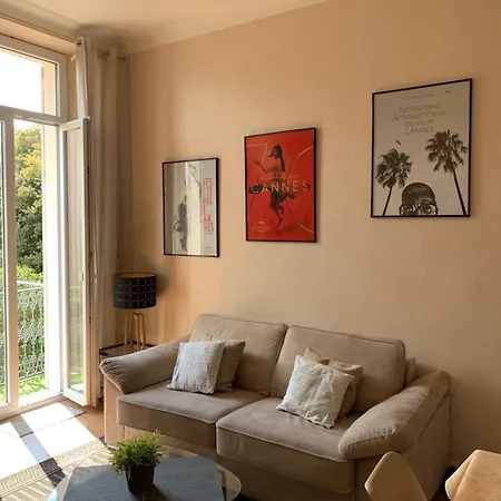 2 Pieces Centre Apartment